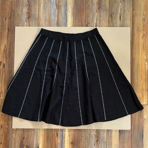 Elegant Black Skirt with White Accents Sz L